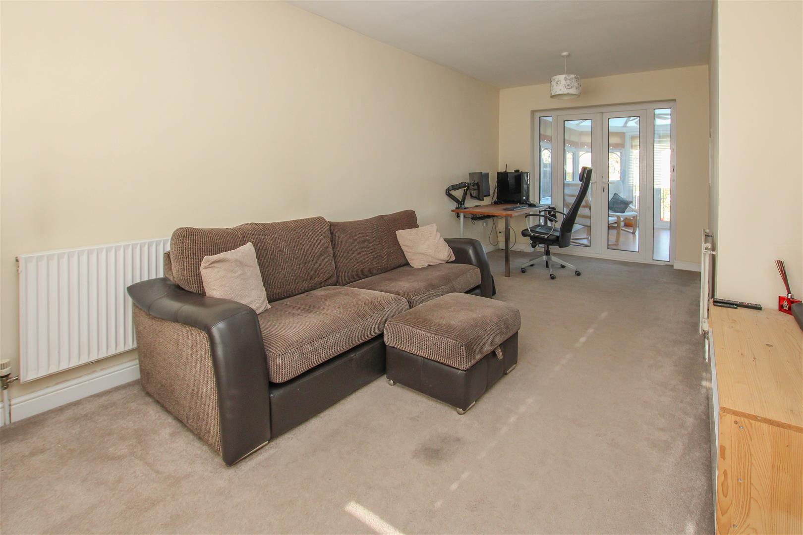 Kelvedon Close, Hutton, Brentwood Keith Ashton